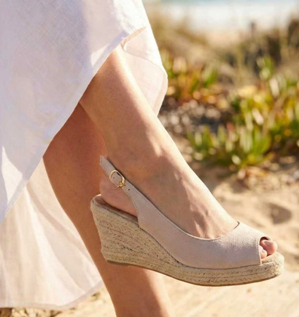 Sandalias Cuña Beige Elegance 🌾✨